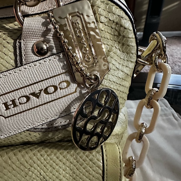 COACH ❤️ Kristin Embossed Metallic Python Large Tote Bag~STYLE #14920~NWT - Picture 9 of 15